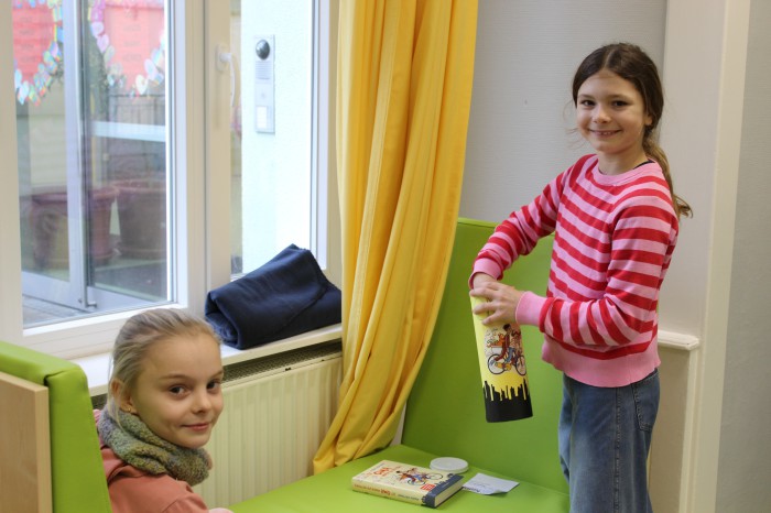 Eine kleine Buchpräsentation während es draußen regnet? Ja gerne!