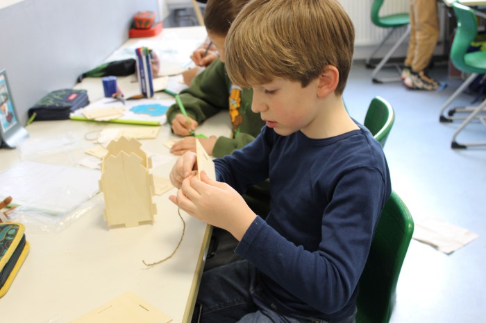 Vogelhäuser für die heimischen Vögel.